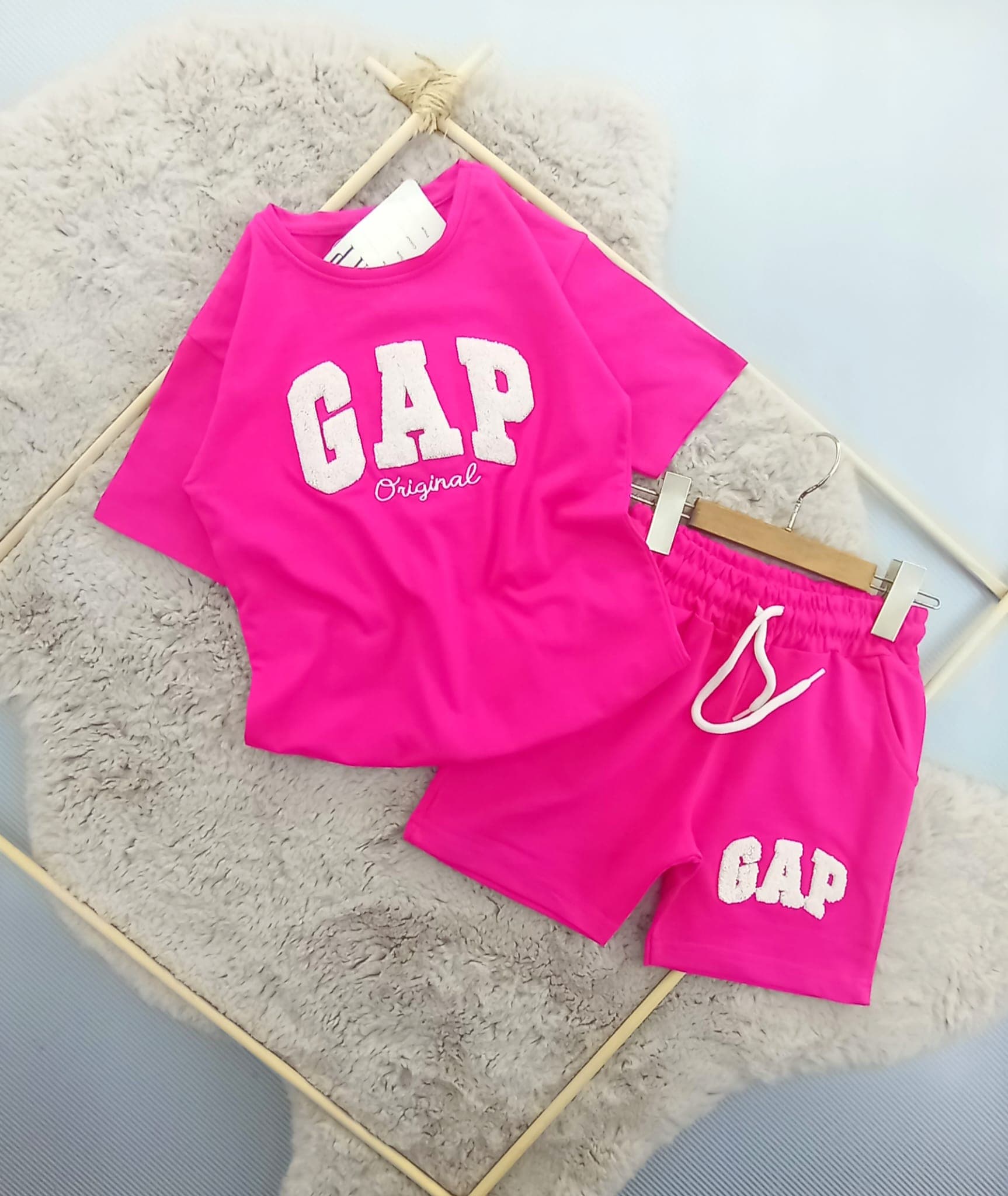 Gap Süzüne Nakış Takım Fuşya